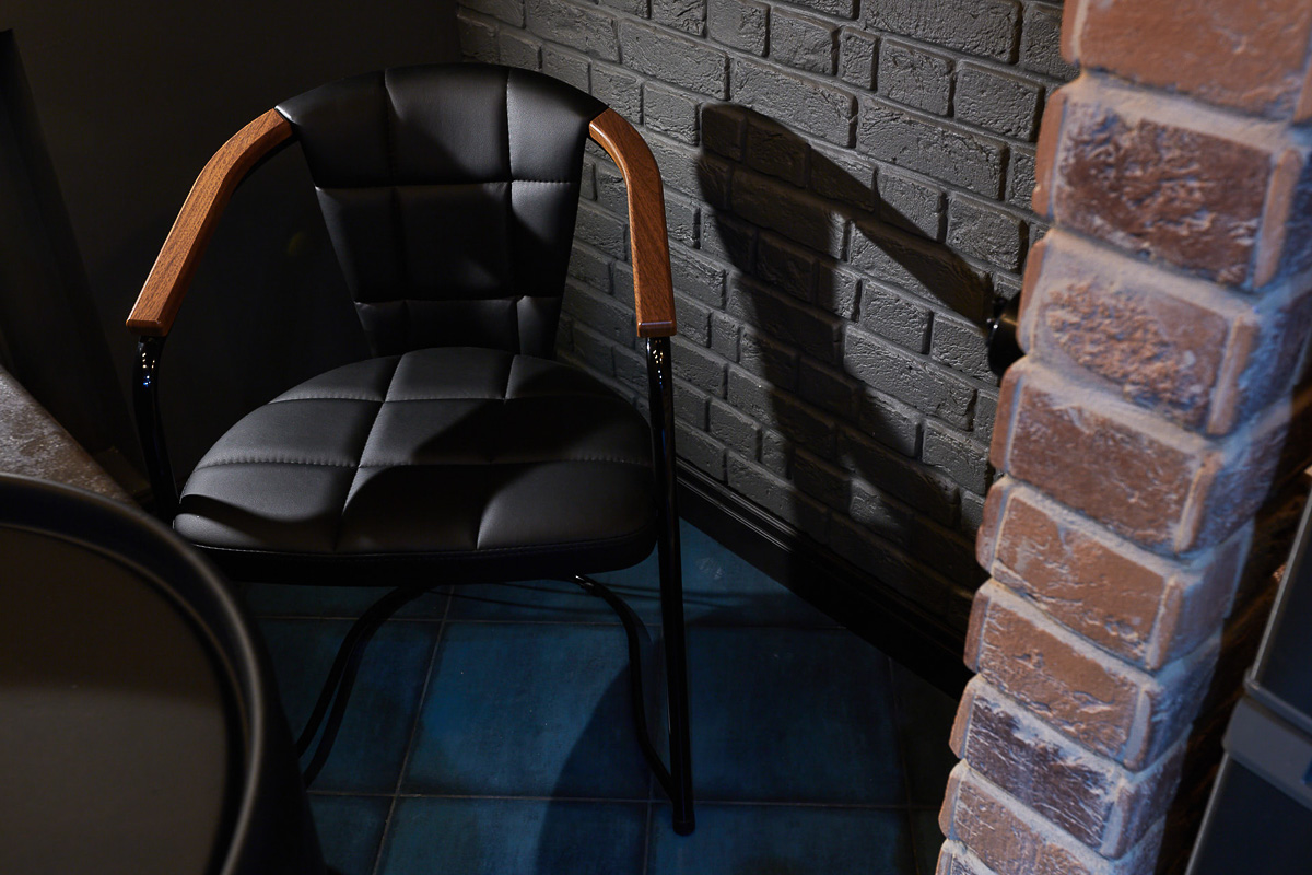 Илья Кленовский - дизайнер-любитель. Он поделился с нами очередным интересным интерьерным решением