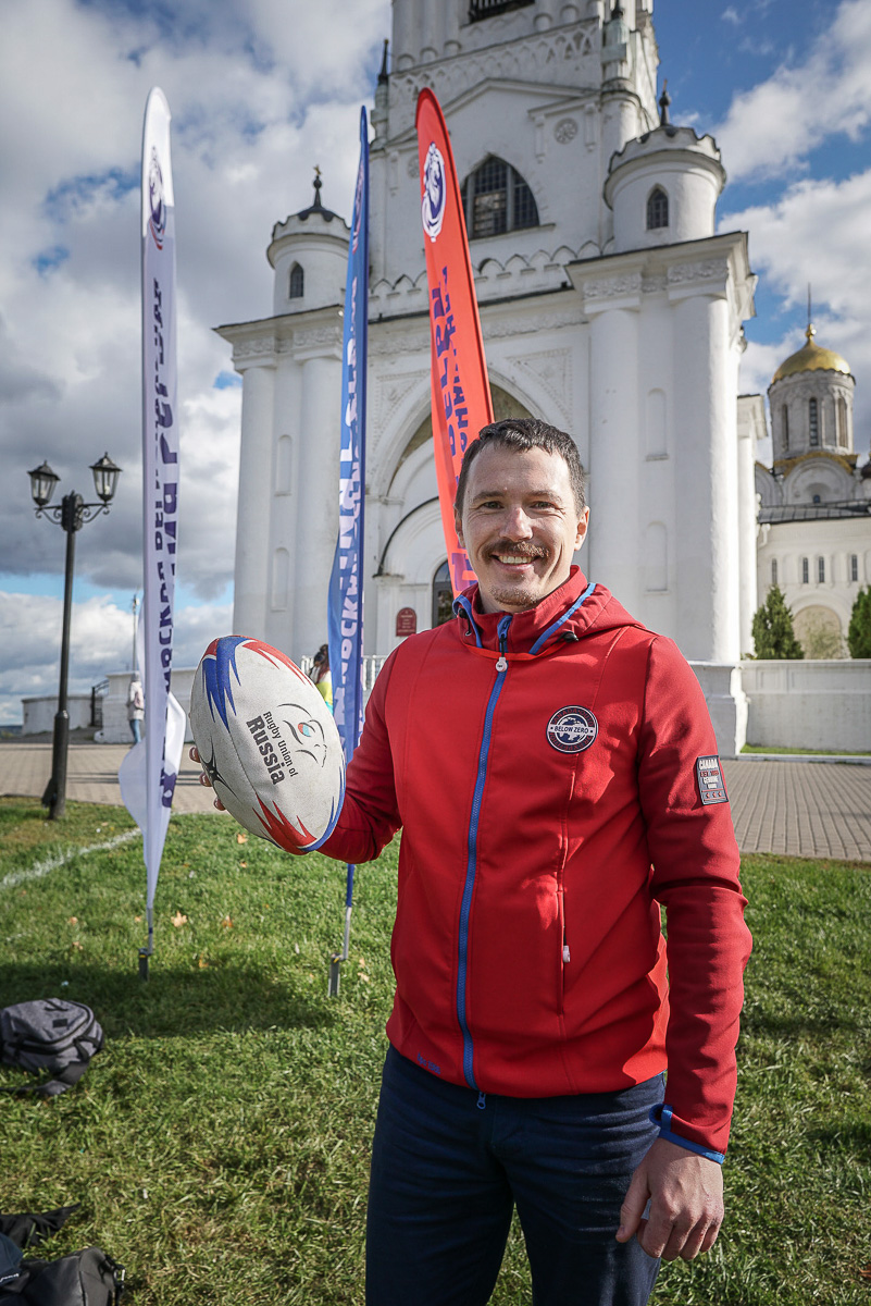 Регбийный клуб «Торпедо - Владимир» объединился с американскими футболистами «Vladimir Mustangs», вместе спортсмены планируют продвигать региональный спорт и собрать студенческие команды