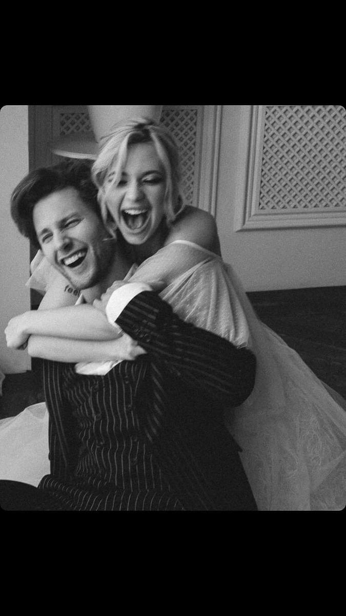 Туториал для скромных. Муромский фотограф и модель Лиза Исаева делится историей, в которой видеоуроки на Youtube сначала помогли сделать красивые аватарки, а потом обеспечили классную работу