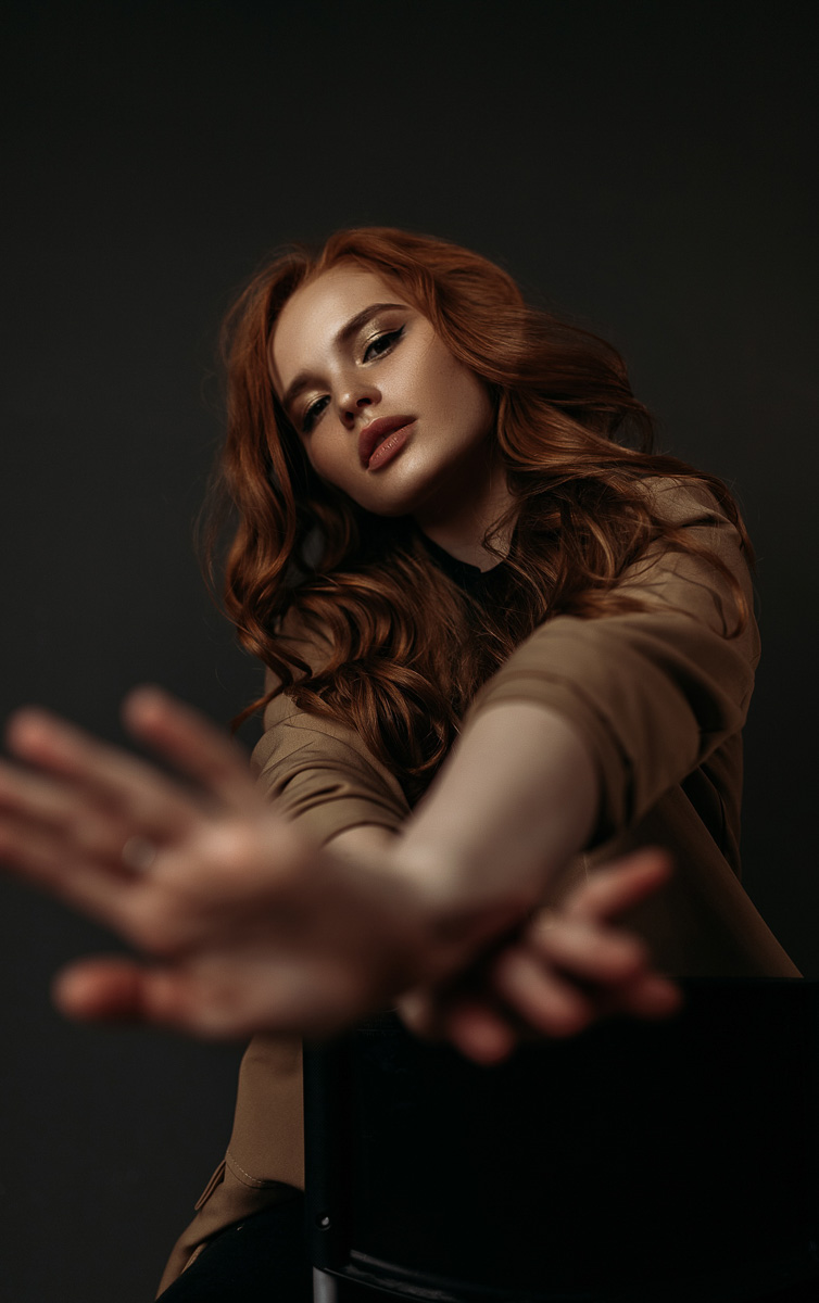 Туториал для скромных. Муромский фотограф и модель Лиза Исаева делится историей, в которой видеоуроки на Youtube сначала помогли сделать красивые аватарки, а потом обеспечили классную работу