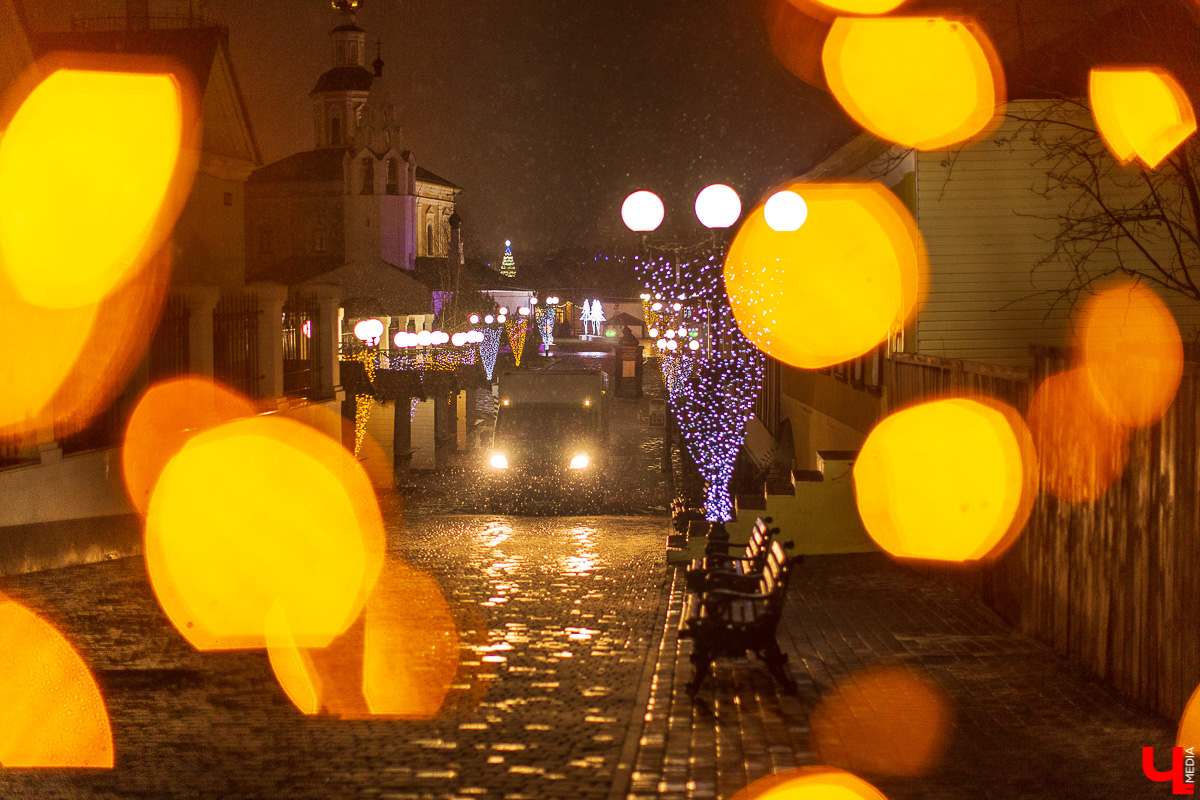 В первую декаду декабря Владимир украсят к Новому году. Некоторые детали процесса уже раскрыли