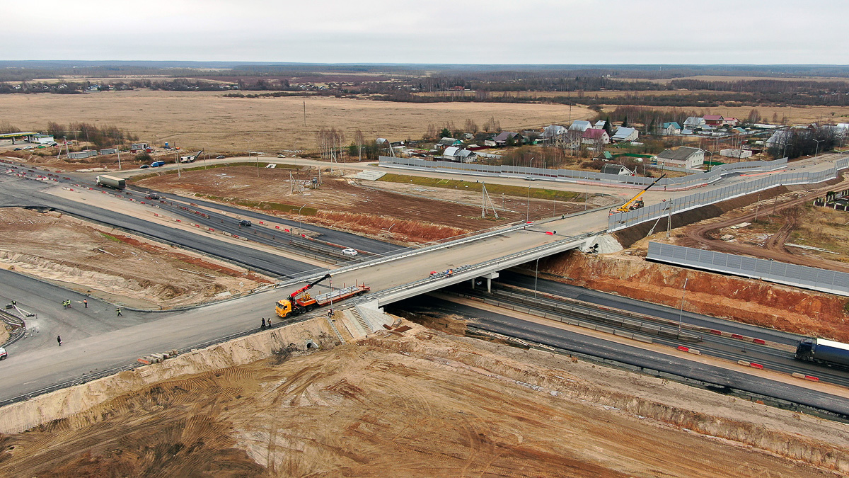 Расписание поездов на линии между Москвой и Нижним Новгородом внезапно изменилось. А что творится на автотрассах?