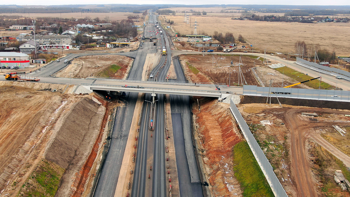 Расписание поездов на линии между Москвой и Нижним Новгородом внезапно изменилось. А что творится на автотрассах?