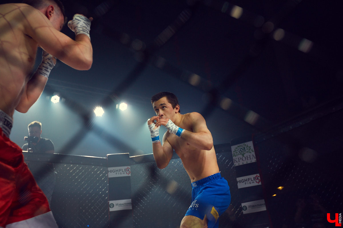 Шоу не для слабонервных. Владимирские блогеры «ПуляTV» устроили в Art Hall бои на голых кулаках!