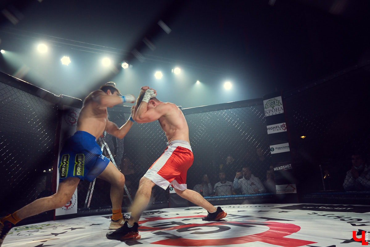 Шоу не для слабонервных. Владимирские блогеры «ПуляTV» устроили в Art Hall бои на голых кулаках!