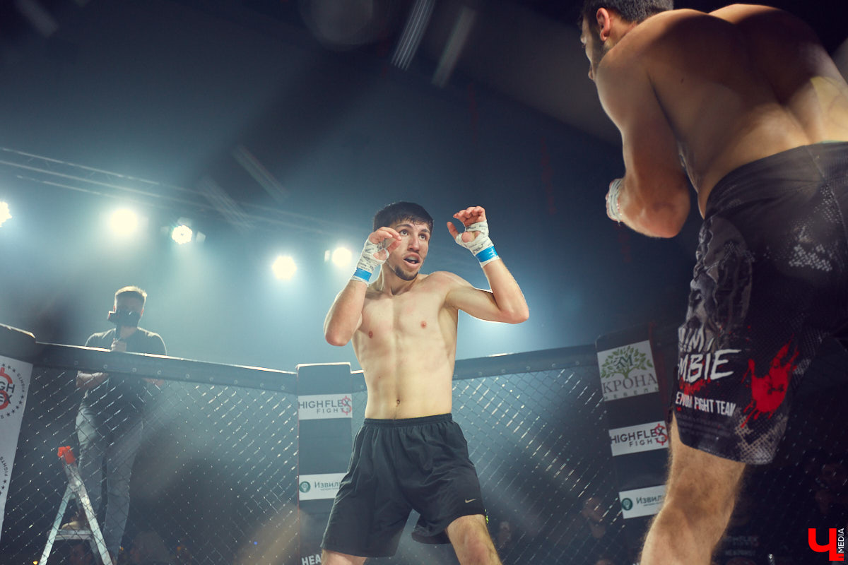 Шоу не для слабонервных. Владимирские блогеры «ПуляTV» устроили в Art Hall бои на голых кулаках!