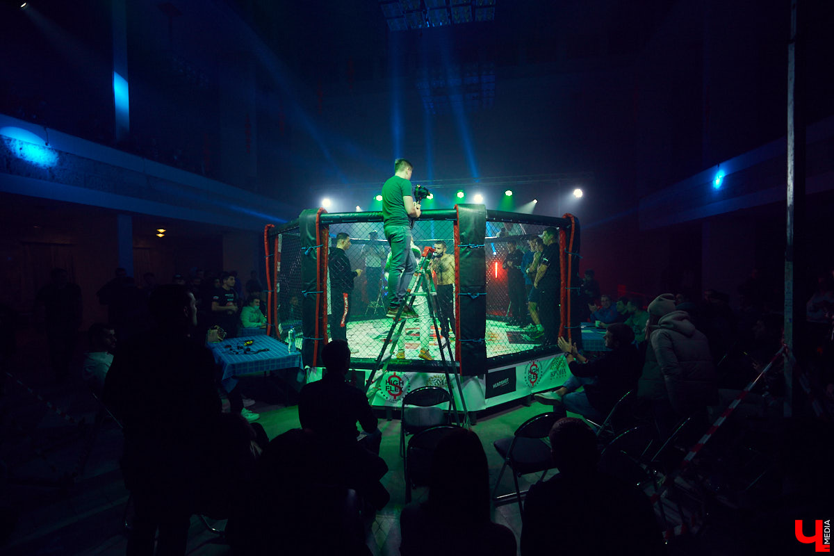 Шоу не для слабонервных. Владимирские блогеры «ПуляTV» устроили в Art Hall бои на голых кулаках!