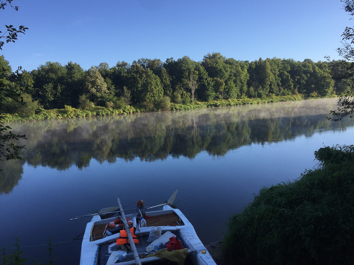Яхтсмены из Владимира отправились в Нижний Новгород на парусном катамаране по Клязьме и Оке, а на обратном пути едва не лишились катамарана возле Дзержинска