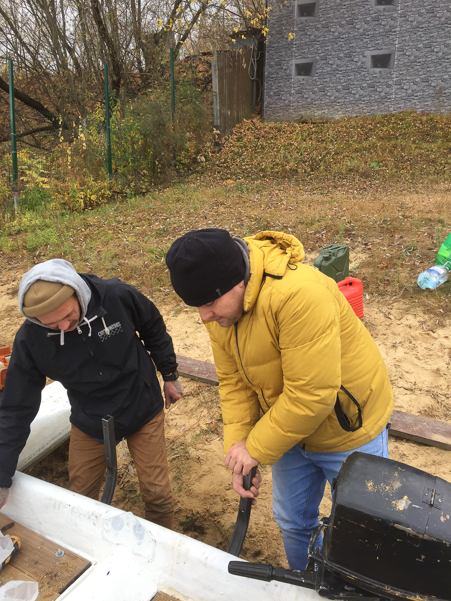 Яхтсмены из Владимира отправились в Нижний Новгород на парусном катамаране по Клязьме и Оке, а на обратном пути едва не лишились катамарана возле Дзержинска