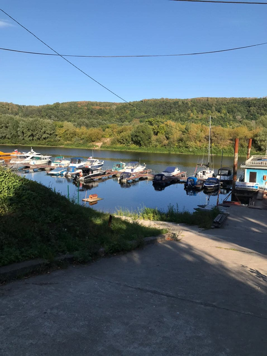 Яхтсмены из Владимира отправились в Нижний Новгород на парусном катамаране по Клязьме и Оке, а на обратном пути едва не лишились катамарана возле Дзержинска