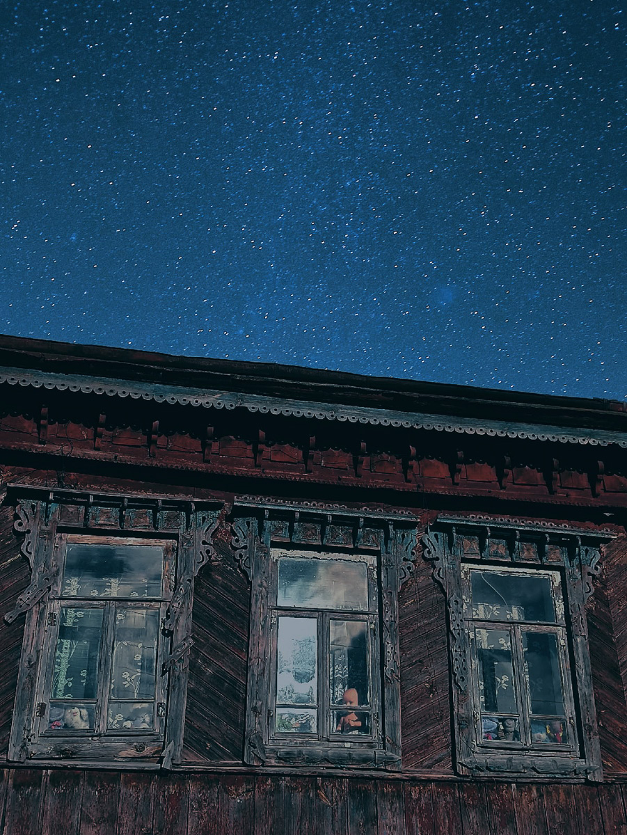 Живем как в Париже, только крыши чуть ниже. Погружаемся в провинциальный визуал, которым заведуют молодые ребята из Мурома