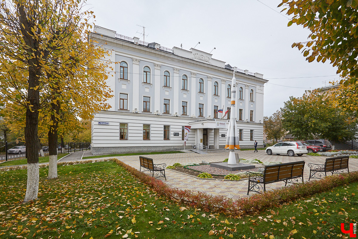 Новый вызов владимирскому образованию приготовил нынешний ноябрь. Это она - знакомая по весеннему локдауну «дистанционка»! Но в этот раз есть нюансы. Какие, читайте в нашем материале