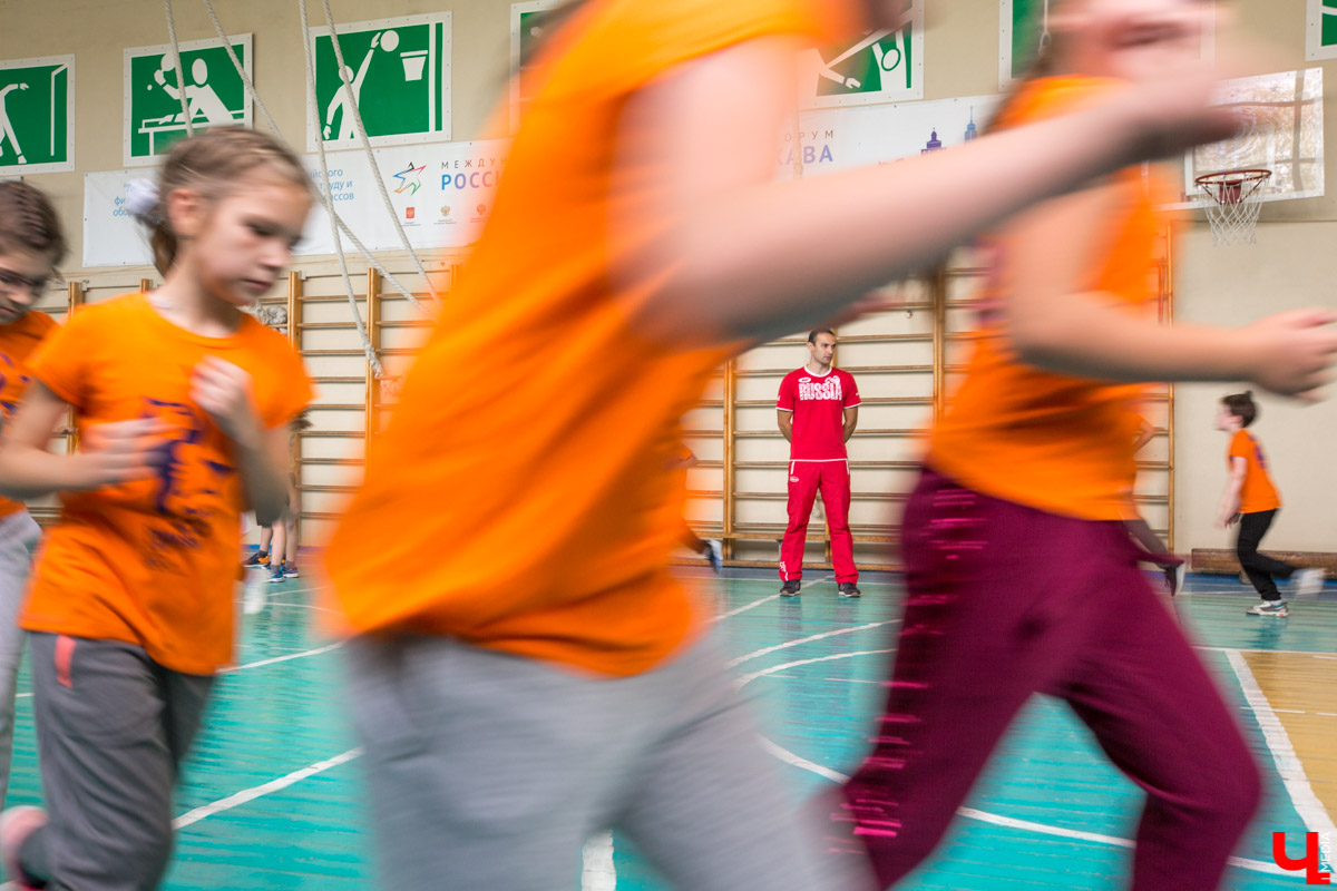 Новый вызов владимирскому образованию приготовил нынешний ноябрь. Это она - знакомая по весеннему локдауну «дистанционка»! Но в этот раз есть нюансы. Какие, читайте в нашем материале