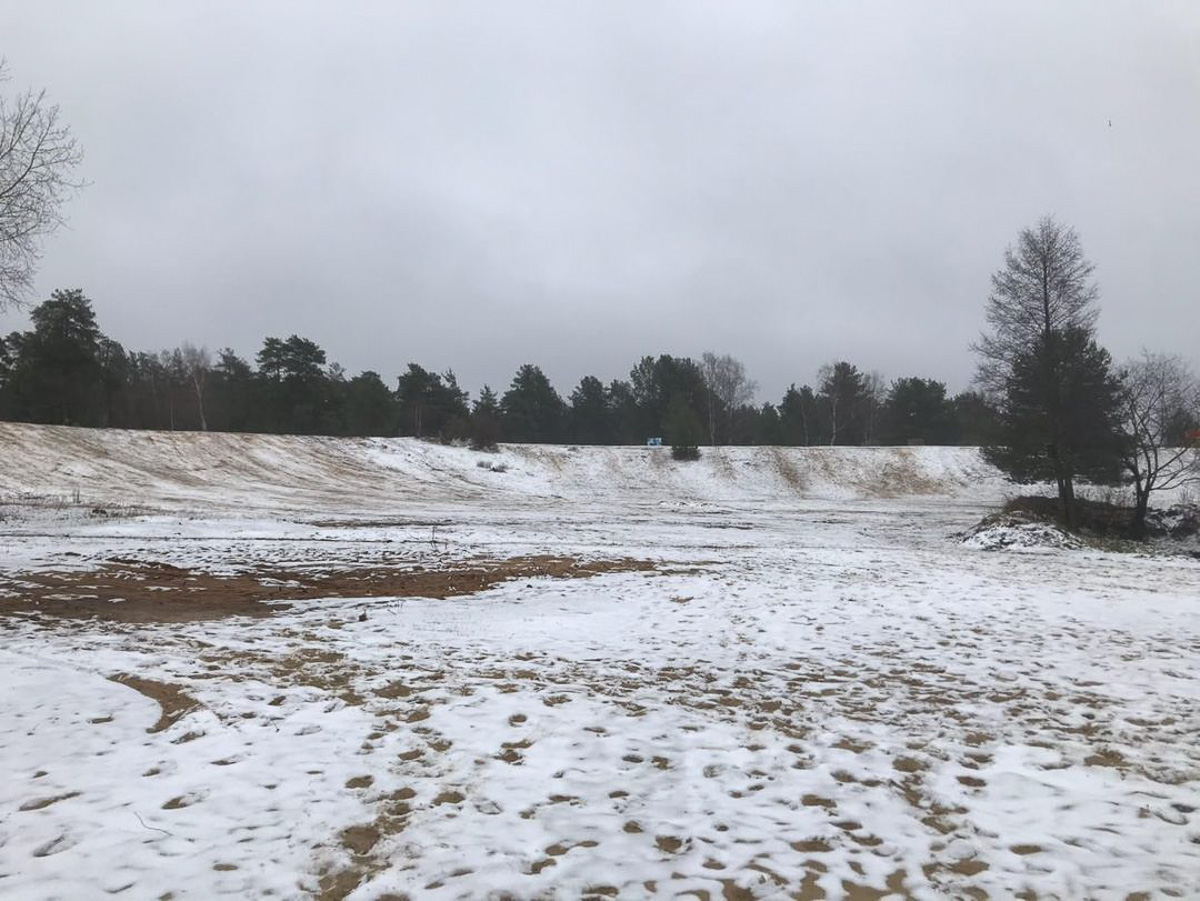 Возможно, уже этой зимой привычная горка для ватрушек в Загородном парке преобразится. Знакомимся с концептом сноу-парка, который сможет работать до ночи!