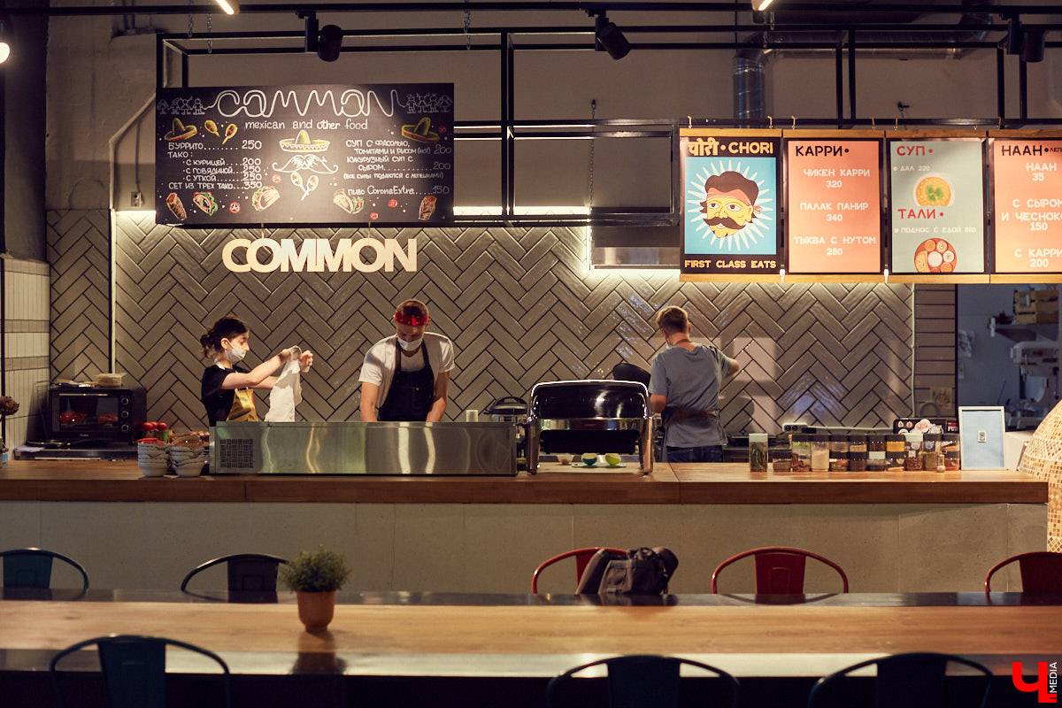 Кулинарные стартапы Владимира нашли место под крышей. Теперь кафешки из дворика в центре города уютно гнездятся в новой локации