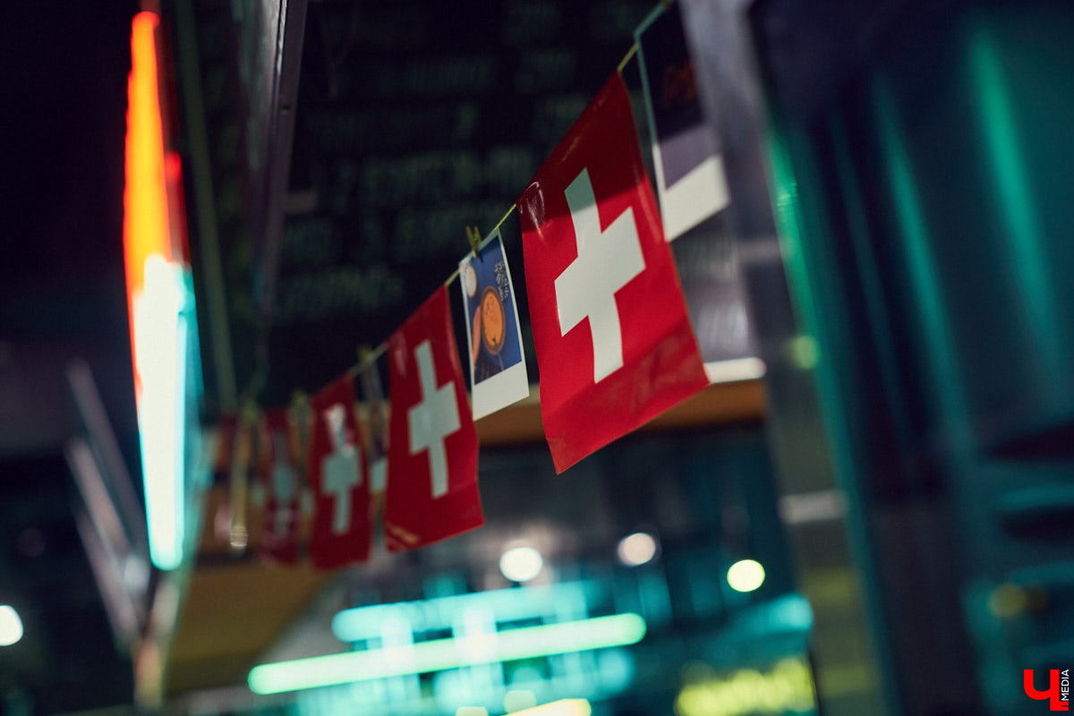 Кулинарные стартапы Владимира нашли место под крышей. Теперь кафешки из дворика в центре города уютно гнездятся в новой локации