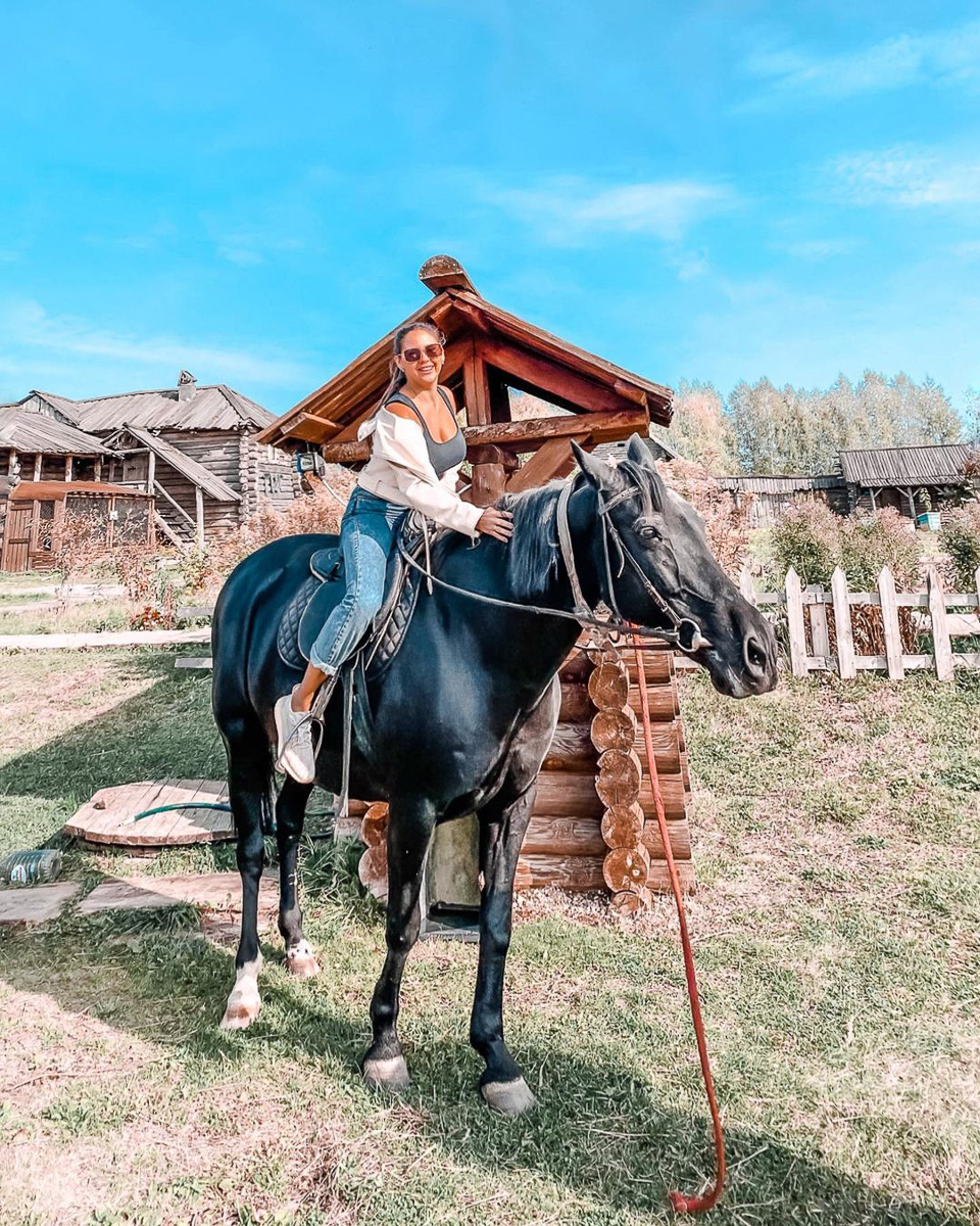 Принц на белом коне, амазонки, аристократки и прекрасные лошади в нашей новой Instagram-подборке