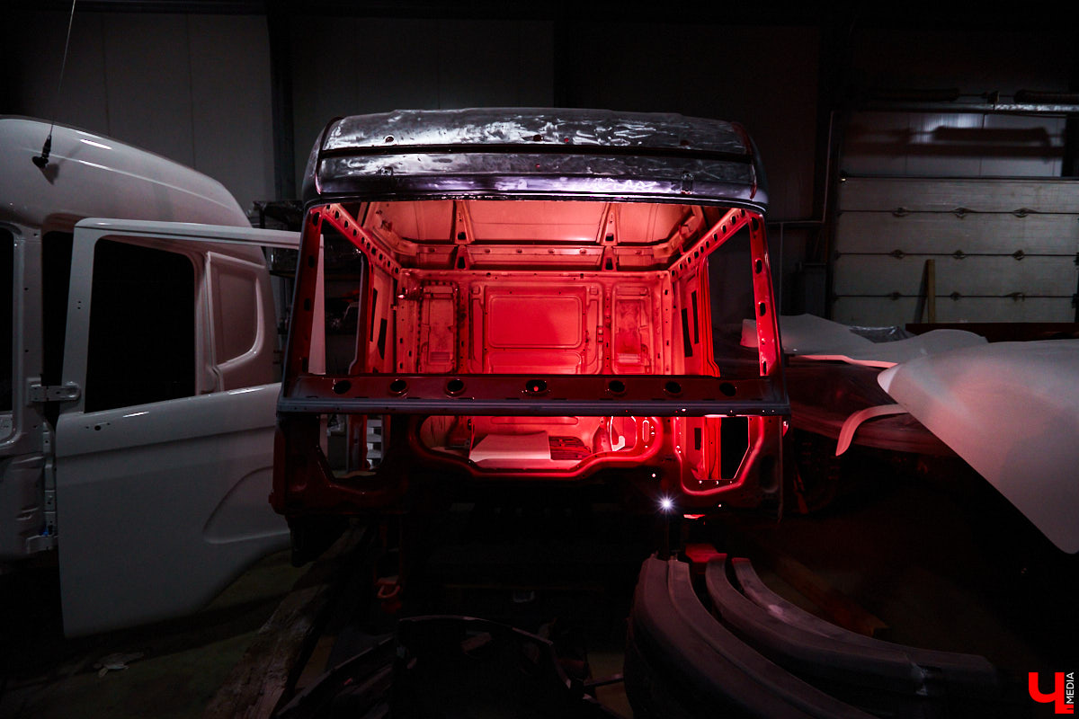 Настоящий мужской блог, в котором серьезные парни работают с огромными автомобилями за 10 миллионов рублей