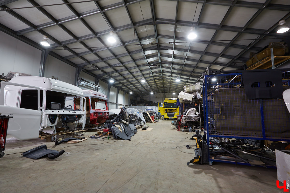 Настоящий мужской блог, в котором серьезные парни работают с огромными автомобилями за 10 миллионов рублей