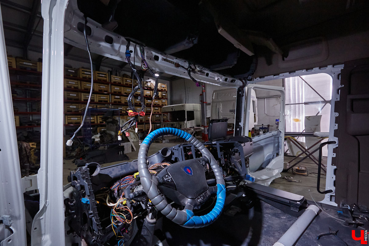 Настоящий мужской блог, в котором серьезные парни работают с огромными автомобилями за 10 миллионов рублей