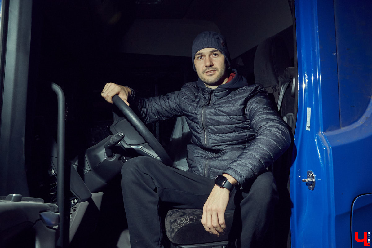 Настоящий мужской блог, в котором серьезные парни работают с огромными автомобилями за 10 миллионов рублей