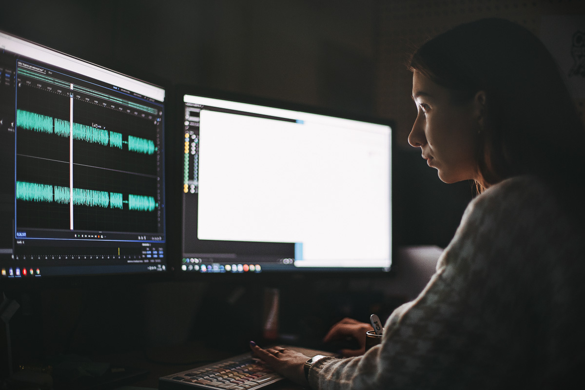 Эти девушки хотя бы раз в жизни, но сталкивались с ошибочными стереотипами, когда упорно выбирали свой профессиональный путь в технической сфере