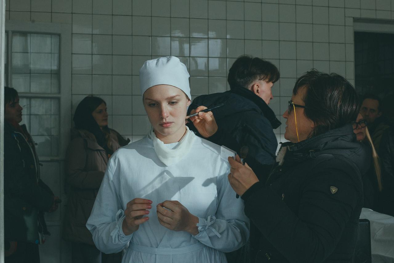 Молодая актриса Ирина Савакова родом из Суздаля. В российском сериале «Доктор Преображенский» она сыграла Люсю, любовницу главного героя. Была ли близка ей эта роль и как строит карьеру в Москве артистка из провинции?