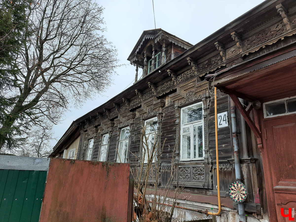 Летне-Перевозинская - улица в старой части Владимира. Уникальное место не только благодаря редкому названию.