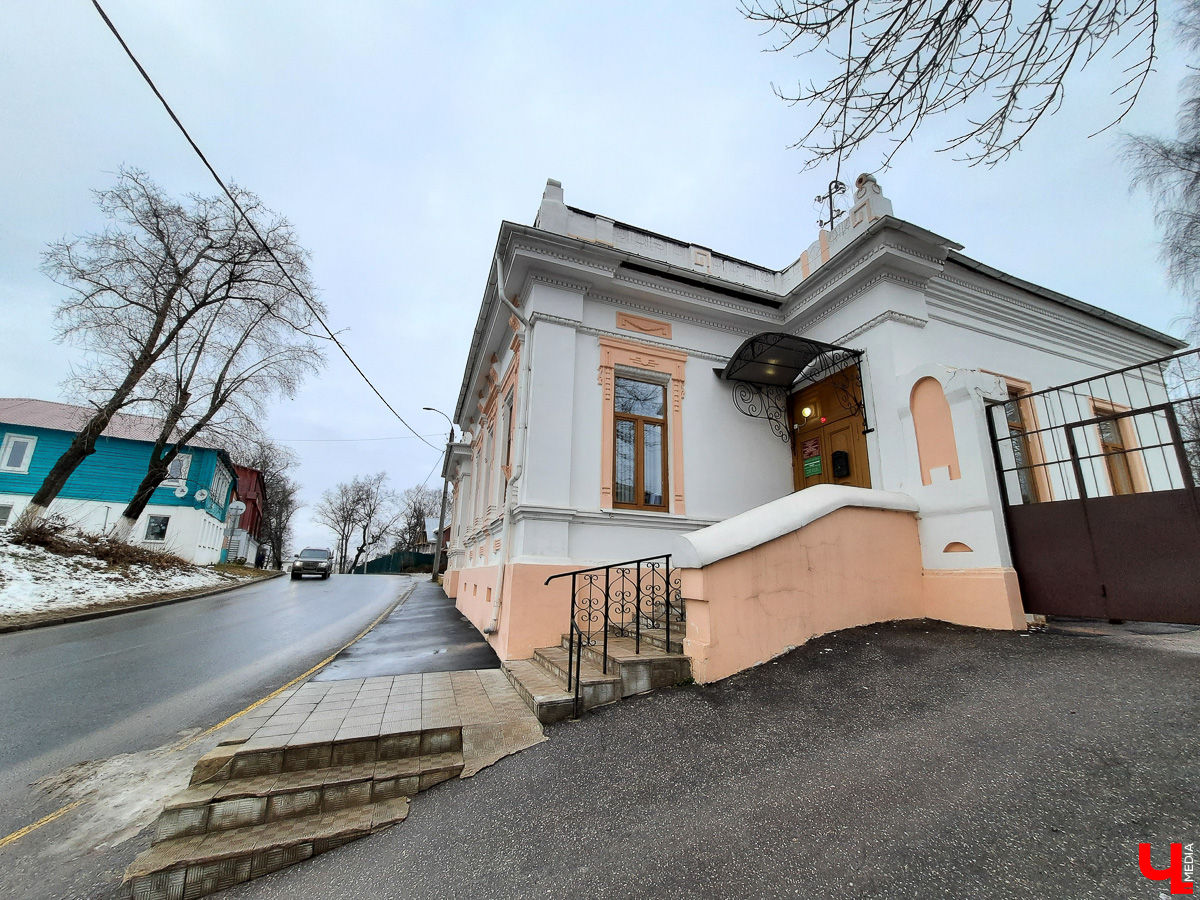 Летне-Перевозинская - улица в старой части Владимира. Уникальное место не только благодаря редкому названию.