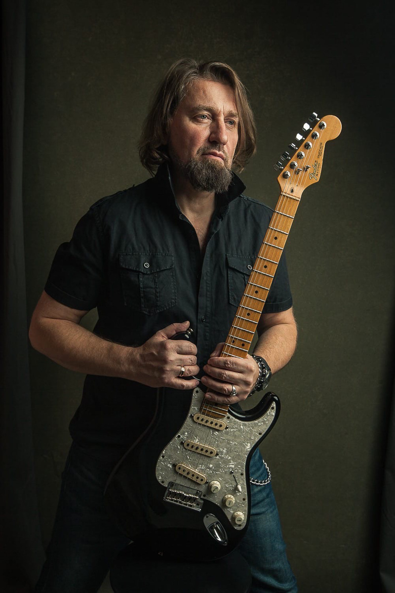 Вы видели, как наши ребята красиво обыграли певицу и актрису Елену Максимову и музыканта Сергея Трофимова в программе «Назад в будущее»? Если нет, советуем это сделать. Тогда поймете, почему Виктор Логинов назвал Алексея Барышева мегамозгом