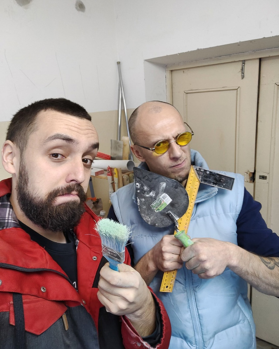 Небольшая мастерская во Владимире работает в технике скальолы. Проект «Странные камни» — о мечте изобрести малахит