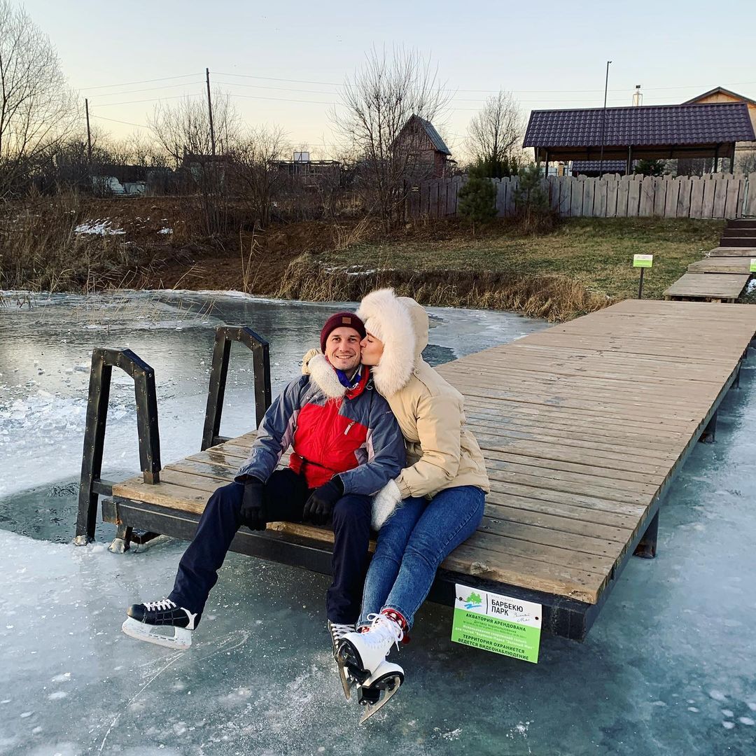 Учимся выбирать природный лед, безопасно кататься и восхищаться красотой леса вместе с горожанами!