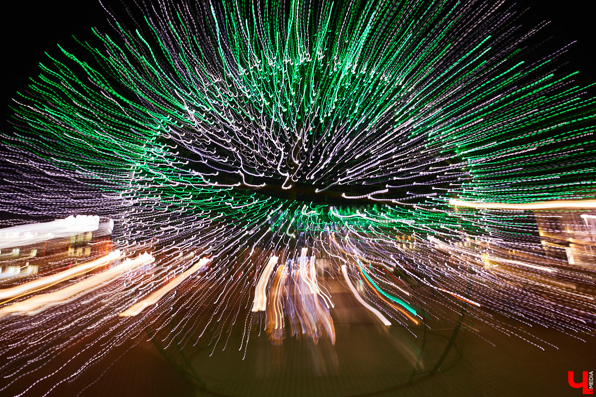 Владимир украсили к Новому году. Это хорошо. Но что могло бы быть сделано лучше?