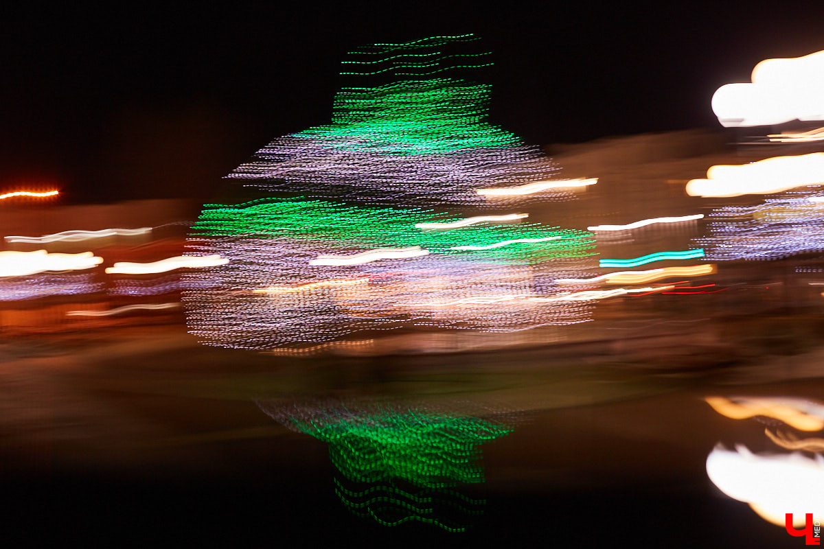 Владимир украсили к Новому году. Это хорошо. Но что могло бы быть сделано лучше?