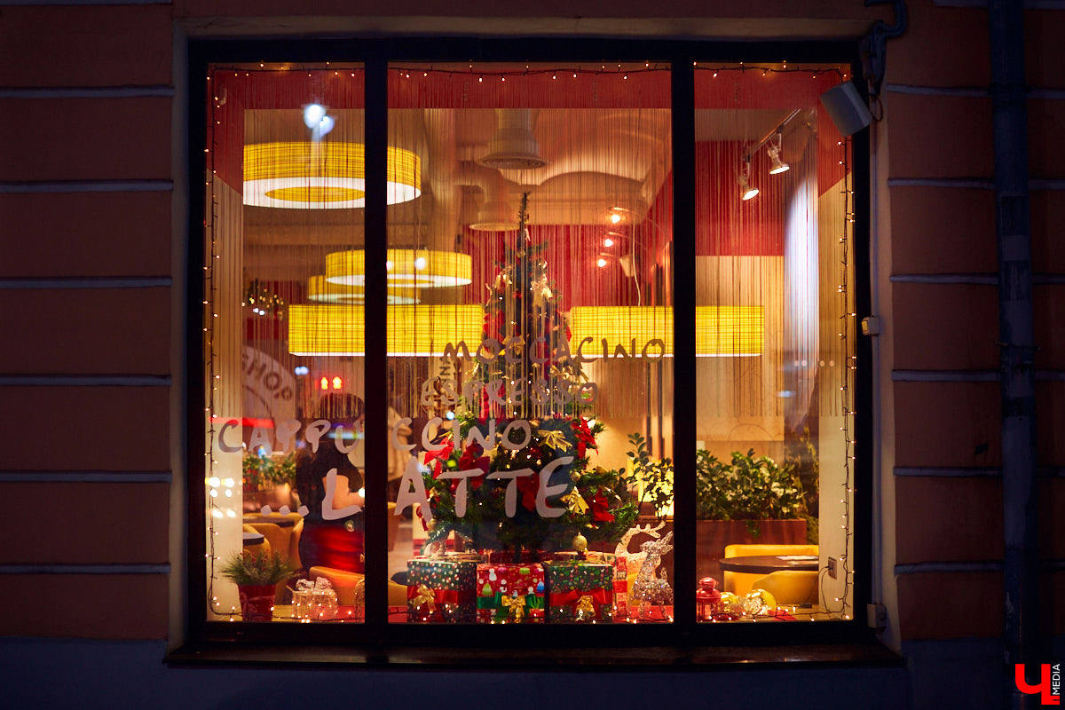 Владимир украсили к Новому году. Это хорошо. Но что могло бы быть сделано лучше?