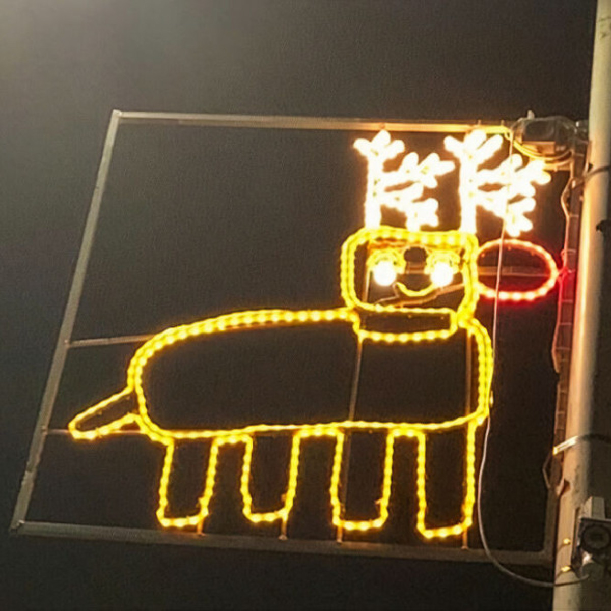 Владимир украсили к Новому году. Это хорошо. Но что могло бы быть сделано лучше?