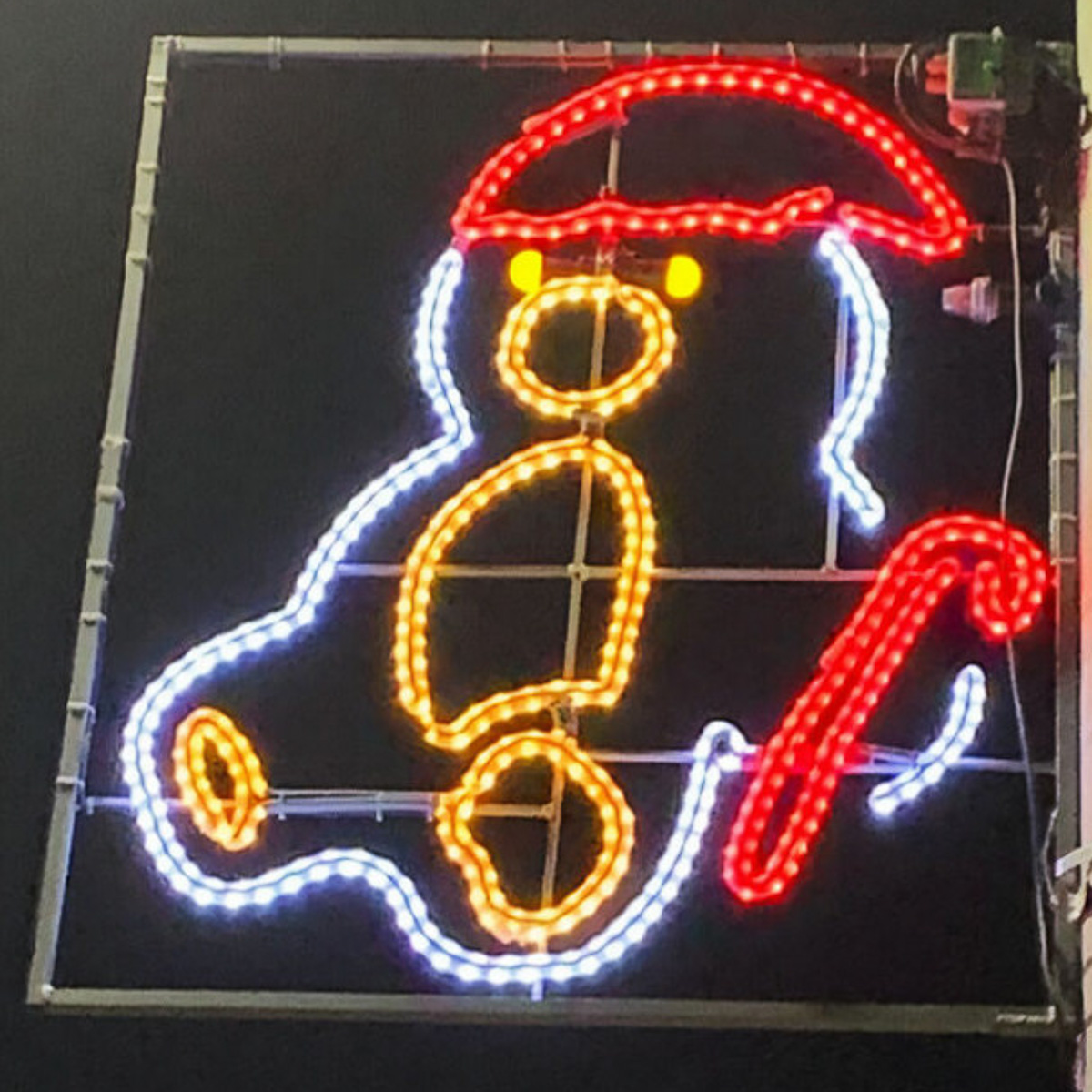 Владимир украсили к Новому году. Это хорошо. Но что могло бы быть сделано лучше?