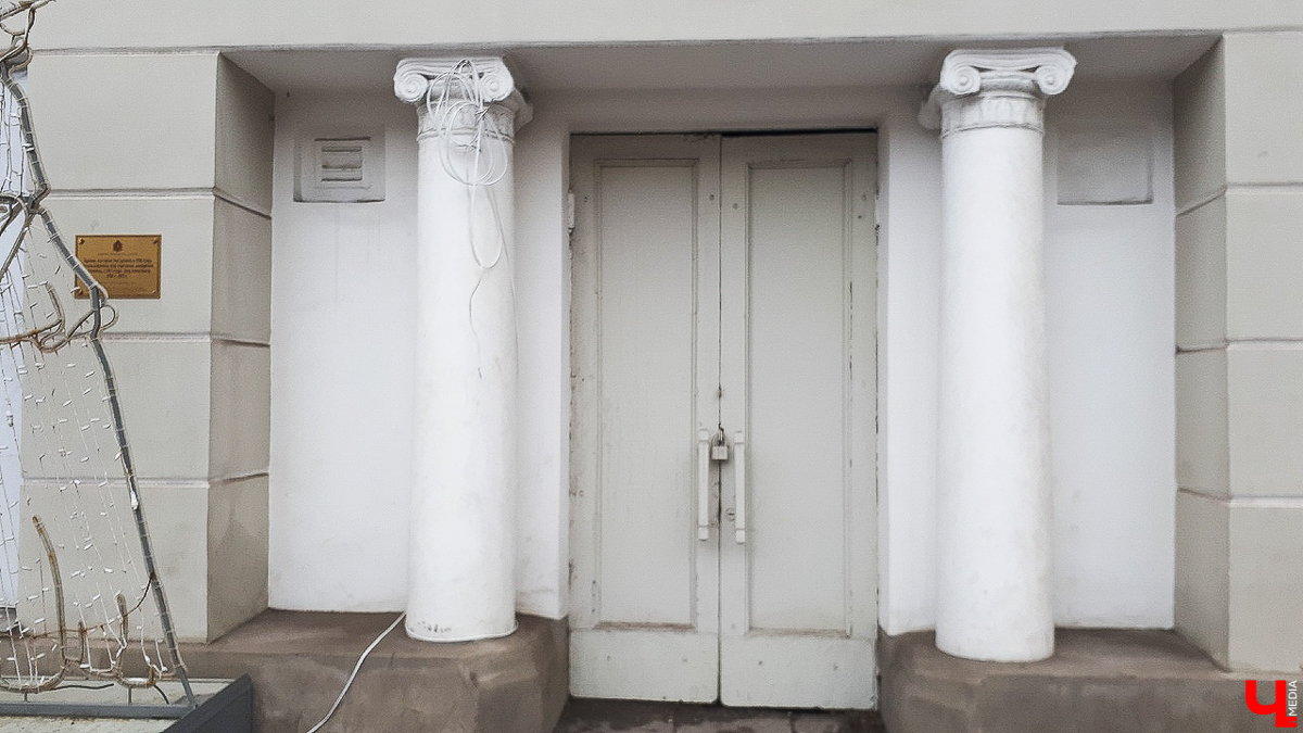 Снова поднят вопрос о будущем кинотеатра «Художественный». Что же будет с первым владимирским синематографом?