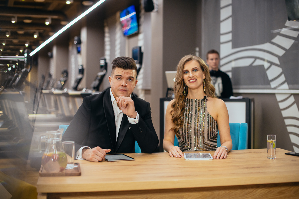 В выходные отгремел третий день рождения «Атмосферы». Да, он выпал не на самый подходящий для вечеринок период, именно поэтому креативная команда фитнес-клуба решила устроить онлайн-праздник!