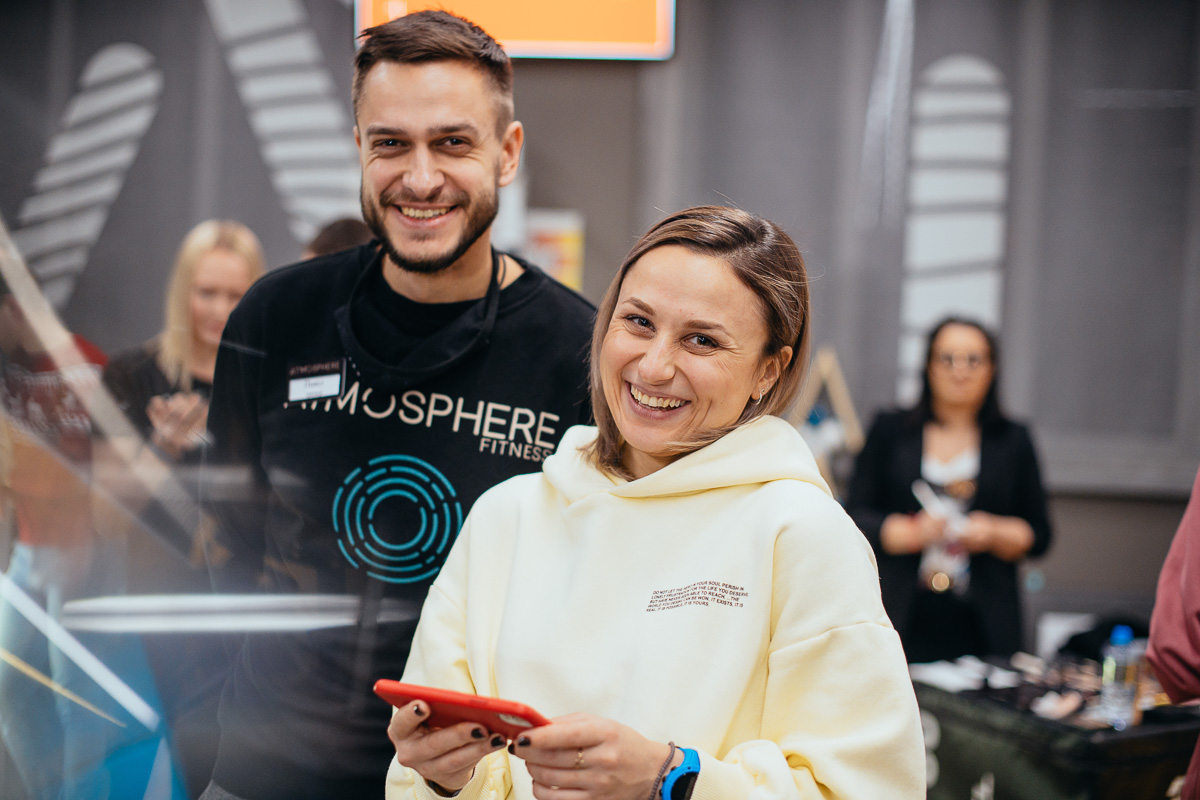 В выходные отгремел третий день рождения «Атмосферы». Да, он выпал не на самый подходящий для вечеринок период, именно поэтому креативная команда фитнес-клуба решила устроить онлайн-праздник!