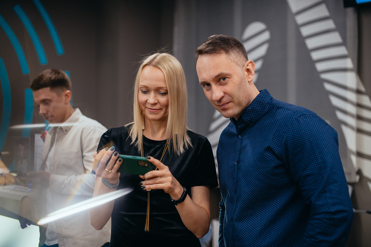 В выходные отгремел третий день рождения «Атмосферы». Да, он выпал не на самый подходящий для вечеринок период, именно поэтому креативная команда фитнес-клуба решила устроить онлайн-праздник!