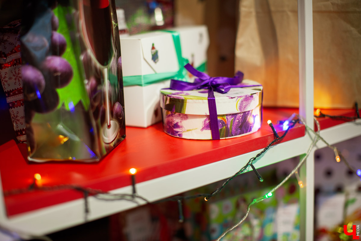 Когда нет новогоднего настроения, всегда найдутся те, кто готов будет его создать.