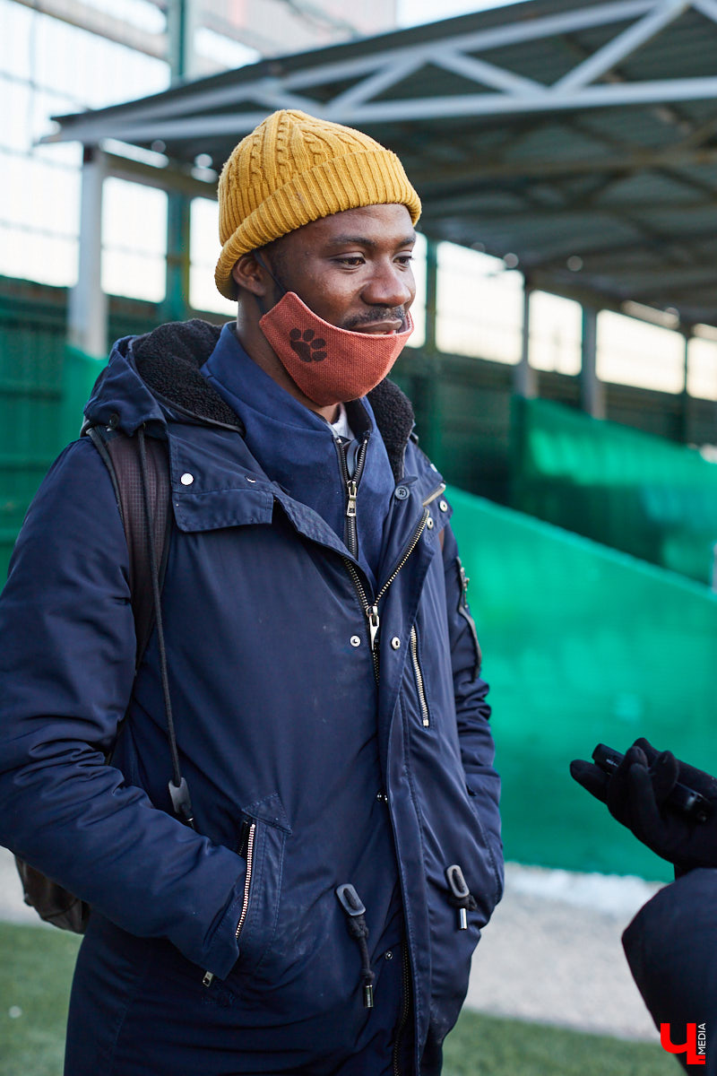 Молодые владимирские футболисты из «Торпедо» в декабре сыграли с московской любительской командой «Сила», спортсмены которой приехали из стран Азии, Африки и СНГ.