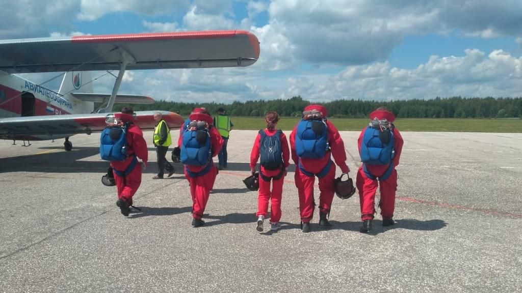 Ровно через неделю в кинопрокат выходит новый российский фильм «Огонь» от создателей «Движения вверх» и «Экипажа». Что примечательно: несколько съемочных дней проводились на территории владимирского аэропорта. Почему именно там и о чем картина, читайте в нашем материале.