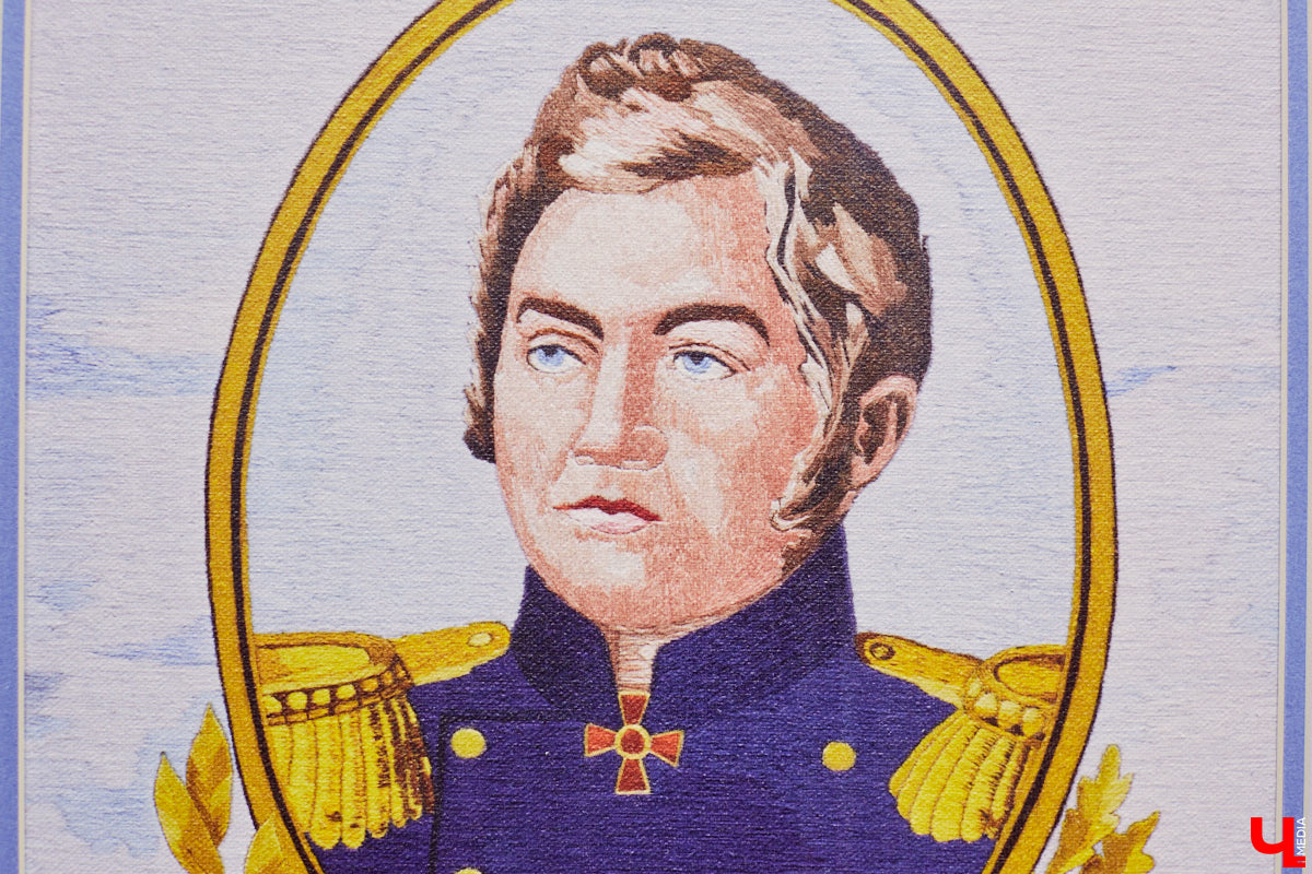 Посетили последнюю, 275-ю выставку Клары Сухаревой, взглянули на поразительные картины, вытканные с ювелирной точностью