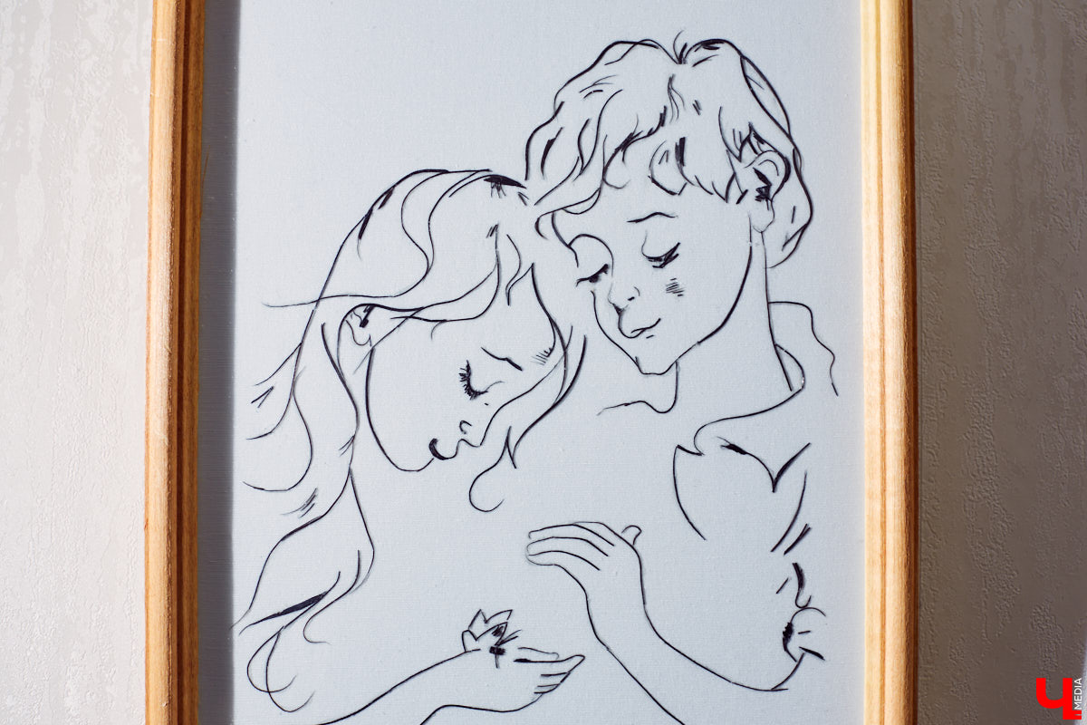 Посетили последнюю, 275-ю выставку Клары Сухаревой, взглянули на поразительные картины, вытканные с ювелирной точностью