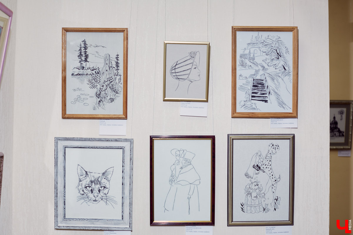 Посетили последнюю, 275-ю выставку Клары Сухаревой, взглянули на поразительные картины, вытканные с ювелирной точностью