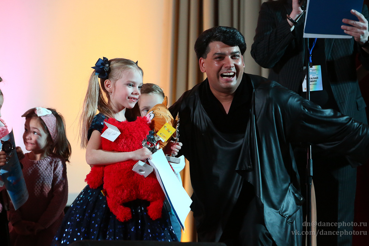 Дария Курпаяниди рассказала об итогах фестивального проекта «Zвездные Врата»-2020. Именитые гости, творческие успехи и все самое важное — в нашем интервью.