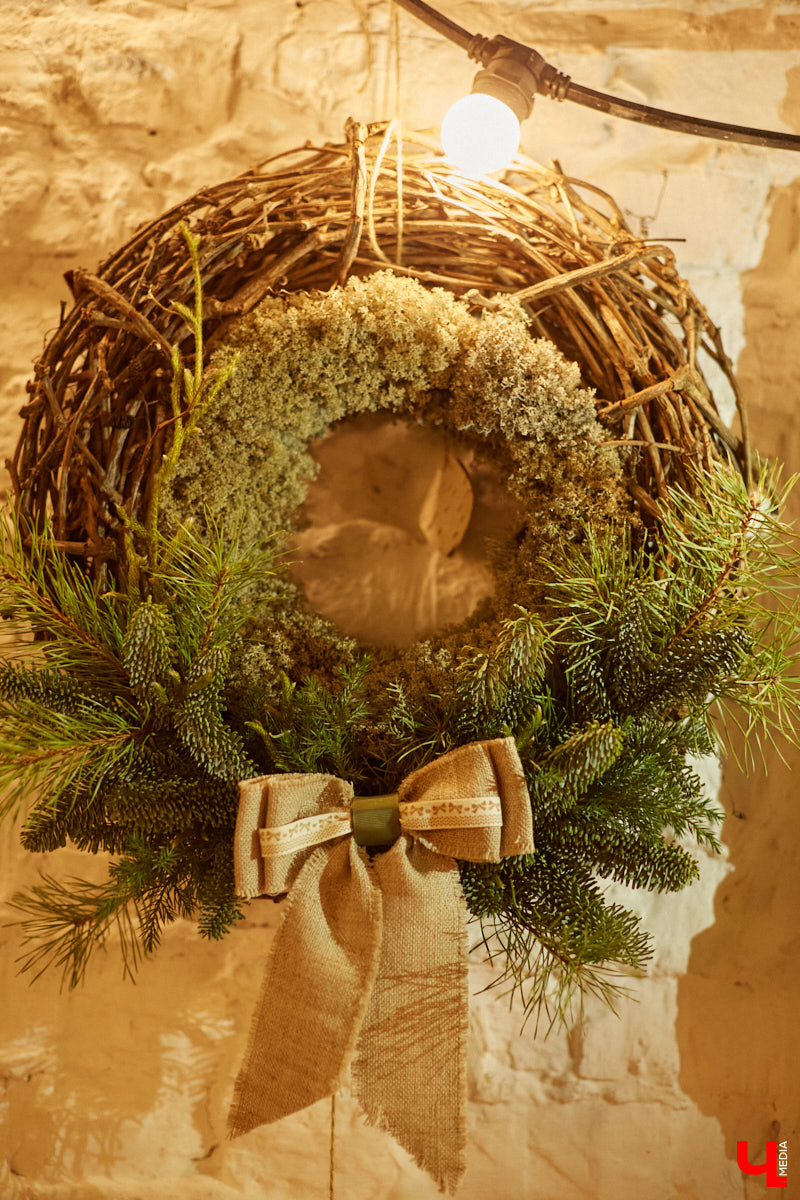 В минувшие выходные во Владимире прошел уже пятый по счету «Новогодний маркет». Кого он объединил и чем удивлял пришедших — читайте в нашем материале.