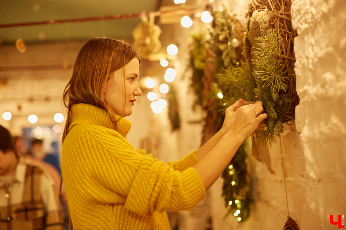 В минувшие выходные во Владимире прошел уже пятый по счету «Новогодний маркет». Кого он объединил и чем удивлял пришедших — читайте в нашем материале.